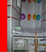 Wickelraum rote Krippe 200